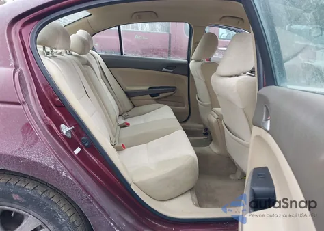 2010 Honda Accord 2.4 Lx-P z USA, uszkodzony, nr VIN 1HGCP2F43AA010632